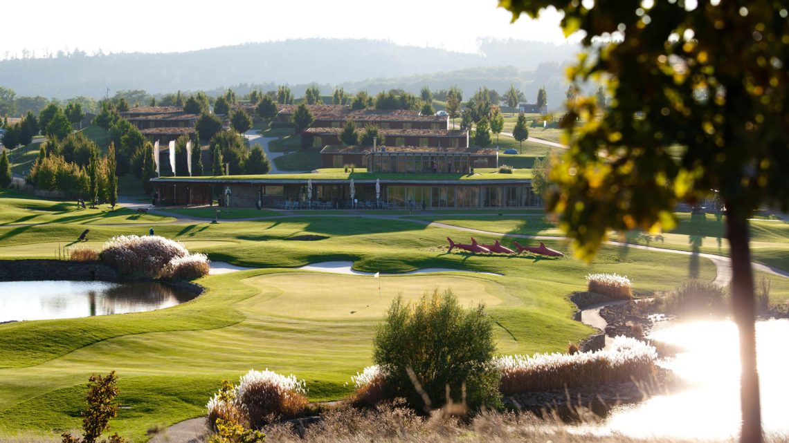 Letošní dovolenou můžete strávit v hotelu Golfového resortu Kaskáda Letošní dovolenou můžete strávit v hotelu Golfového resortu Kaskáda