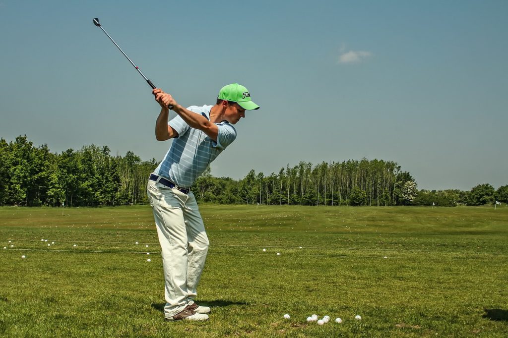 Jak na lepší golfový odpal: Tipy a doporučení
